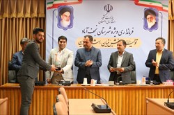 مراسم تجلیل از قهرمان دسته اول اسنوکر کشور در استان اصفهان